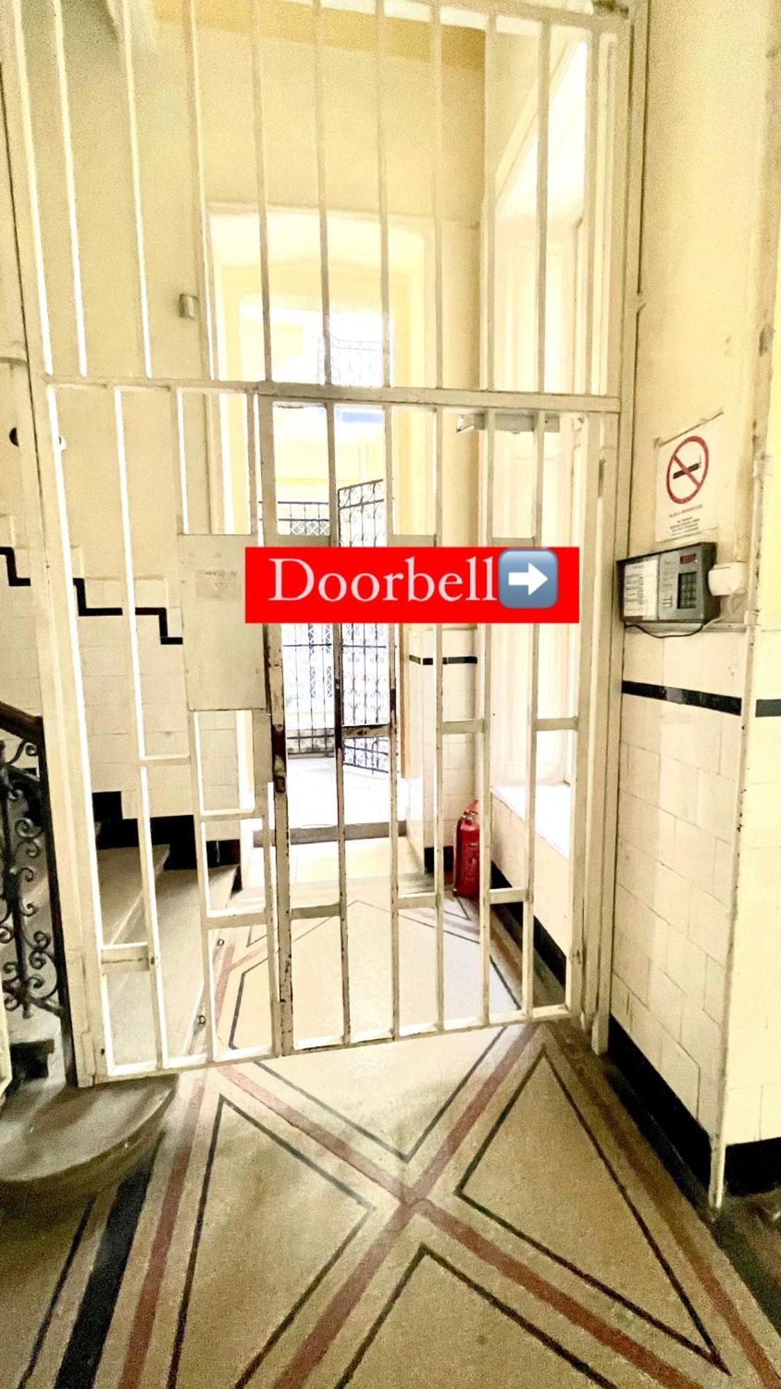 Amazing Swedish 3 Rooms Apartment In The City Center Budapest Eksteriør bilde
