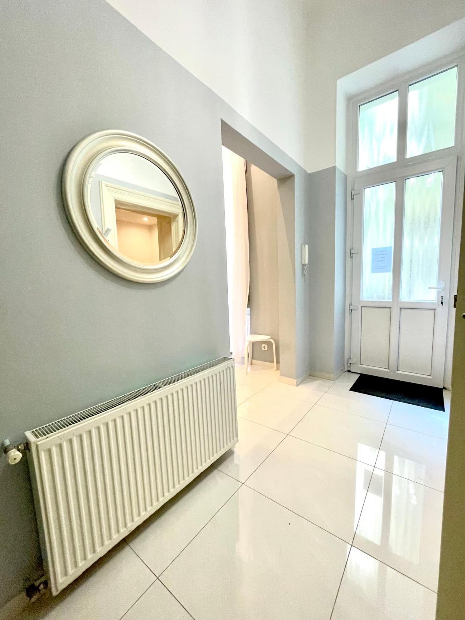 Amazing Swedish 3 Rooms Apartment In The City Center Budapest Eksteriør bilde
